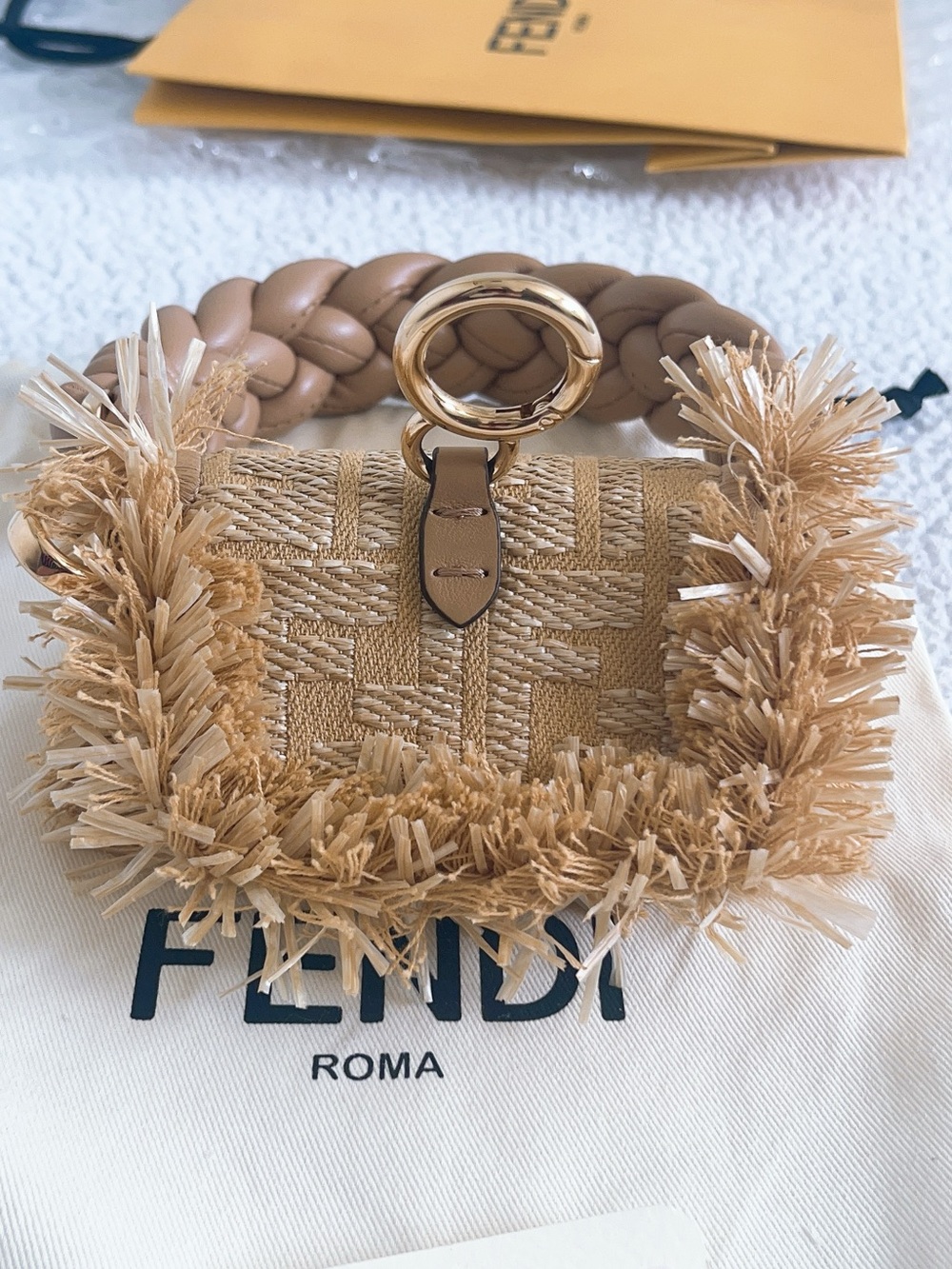 FENDI Woven Raffia Fabric Nano Baguette Maxi Handle Charm - Picture 2 of 16
